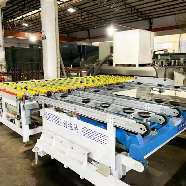 Новая автоматизированная линия по производству кромок Ulinglass запущена в эксплуатацию, обеспечивая широкий выбор форм стекла.