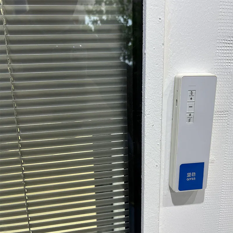 Стекло с электрожалюзи