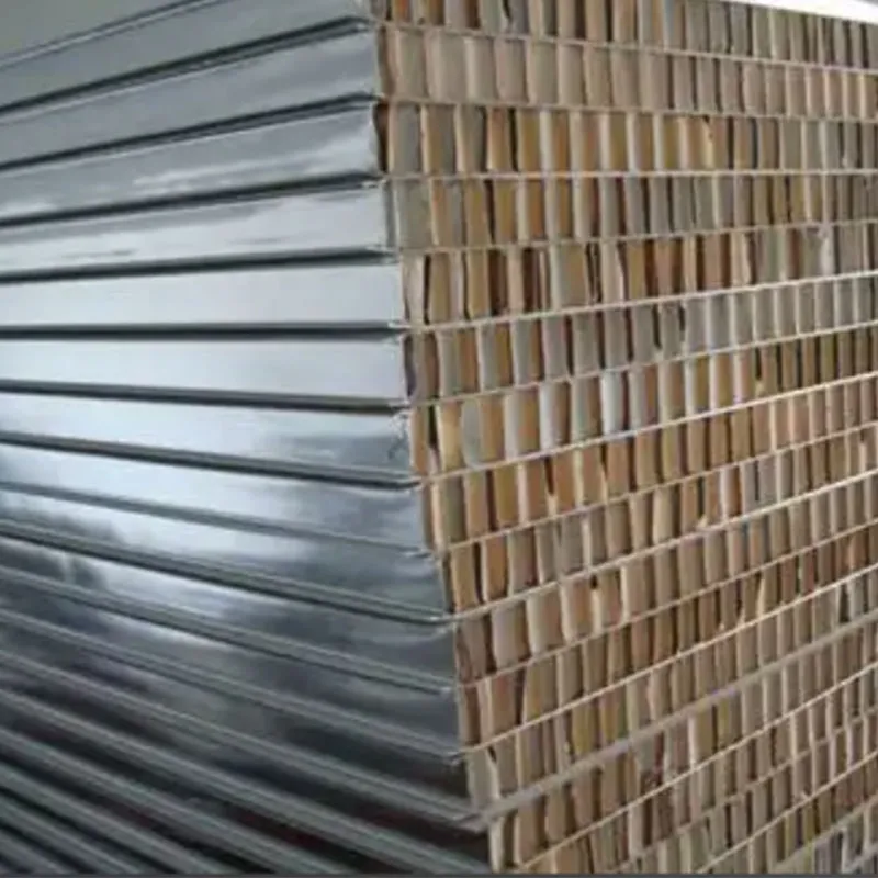 Сэндвич-панель с композитным сердечником из бумажных сот механического производства