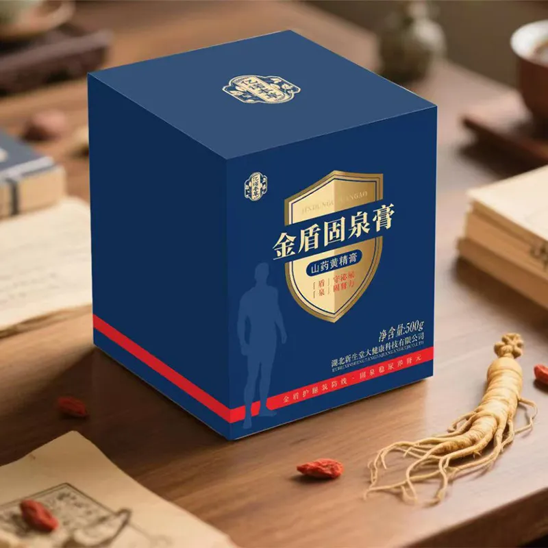 Белые картонные коробки