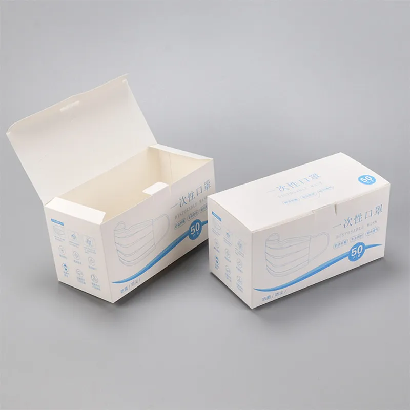 Белые картонные коробки