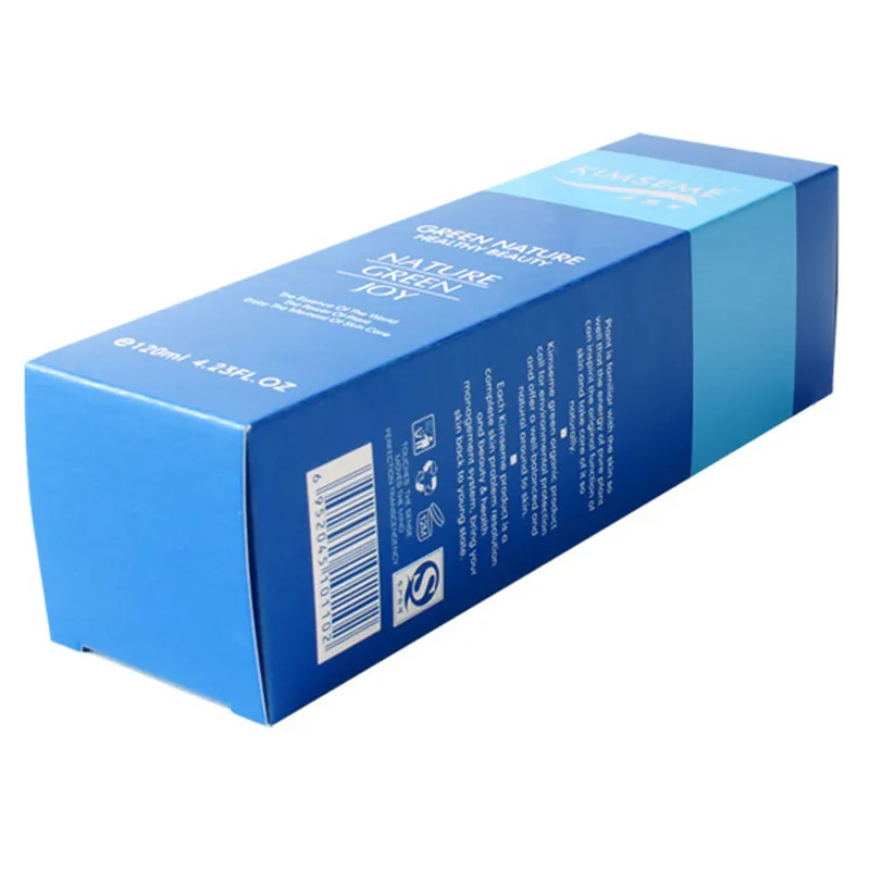 Белые картонные коробки