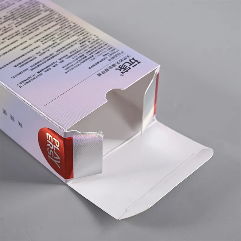 Картонные коробки с радужной лазерной серебряной отделкой