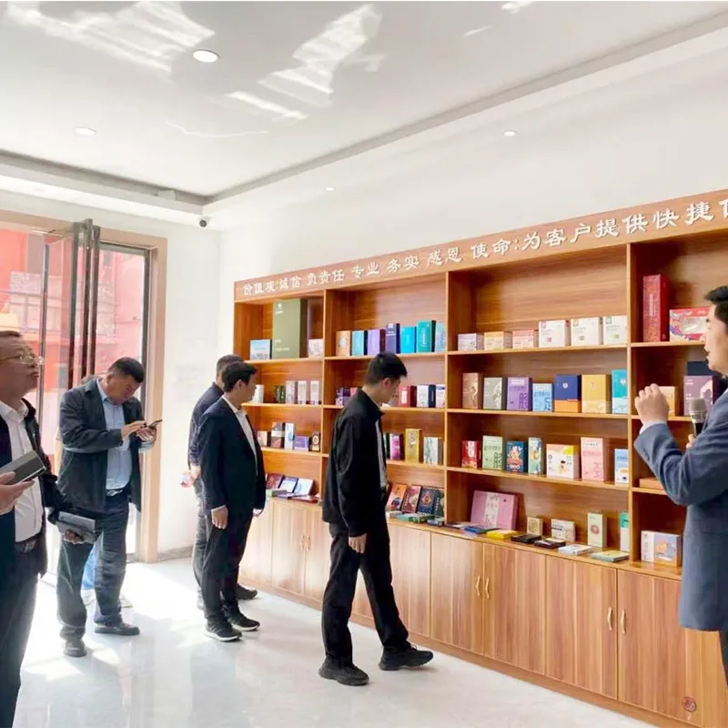 Компания Фусен Фармацевтическая промышленность, акционерное общество, зарегистрированное в провинции Хэнань, посетила предприятие Гуаньмин Упаковка с целью изучения и обсуждения новых возможностей сотрудничества в области упаковки для фармацевтической продукции.