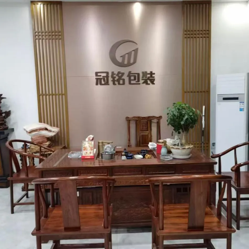 Разработанные на заказ картонные коробки, имеющие глубокие корни в индустрии пищевой упаковки , позволяют повысить ценность бренда.