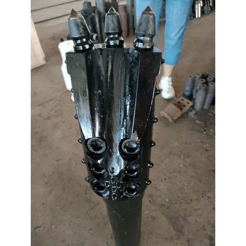 Пилотная буровая головка