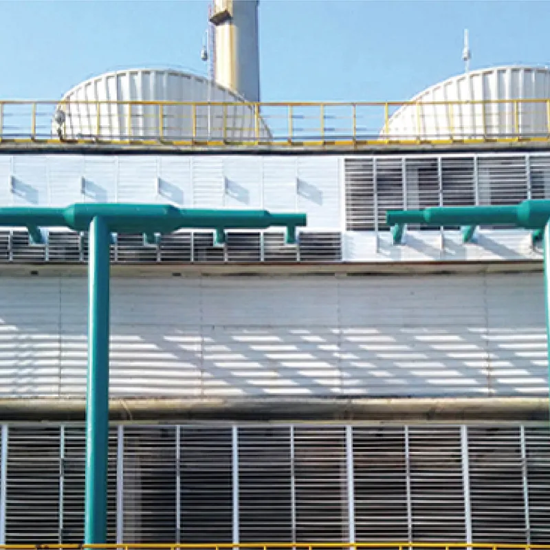 Градирня с пучком оребренных труб для устранения туманового шлейфа и экономии воды