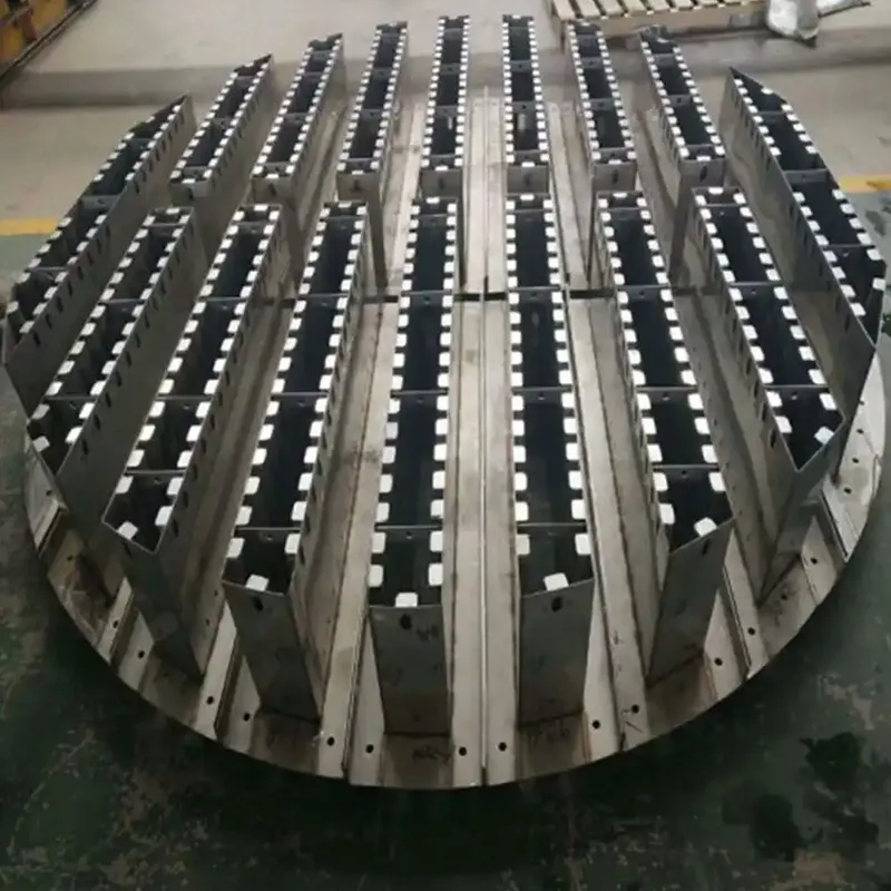 Распределитель жидкости коробчатого типа