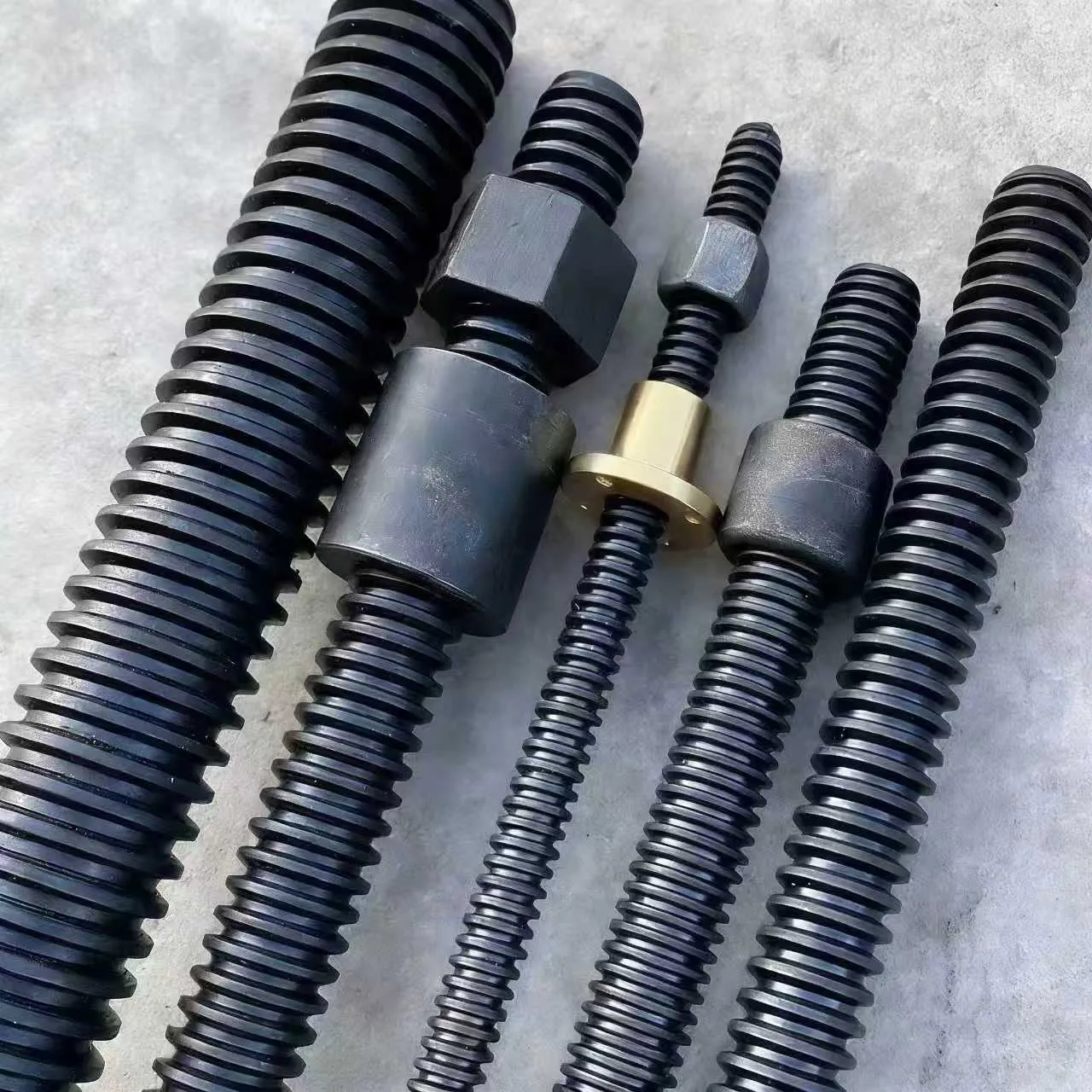 Автоматизированный резьбонакатный станок помогает мировым производителям увеличить объемы производства