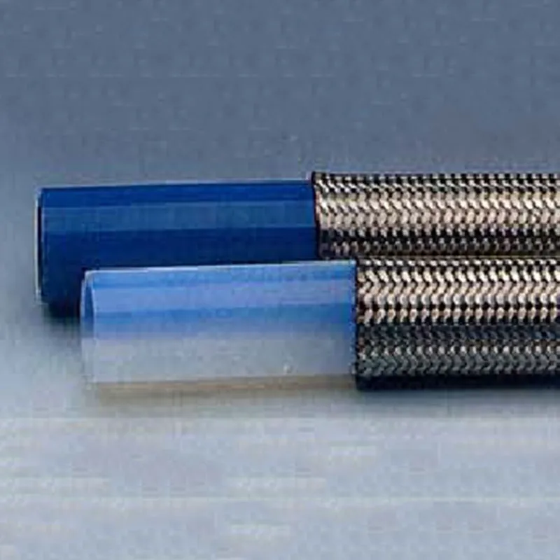 SB Тип – Гибкий шланг с гладкой футеровкой и наружной оплёткой