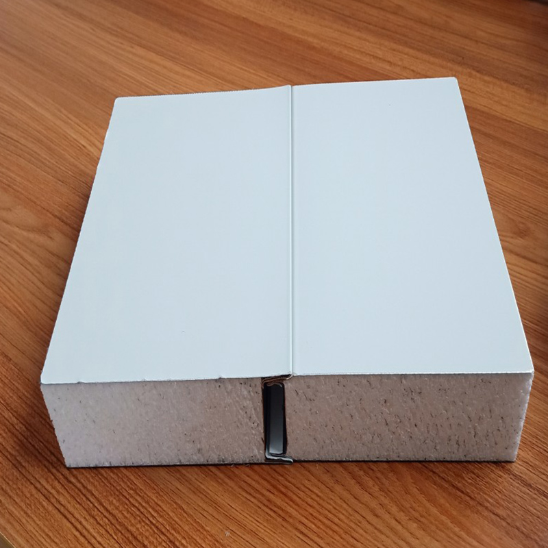 Механическая сэндвич-панель с пенным заполнителем