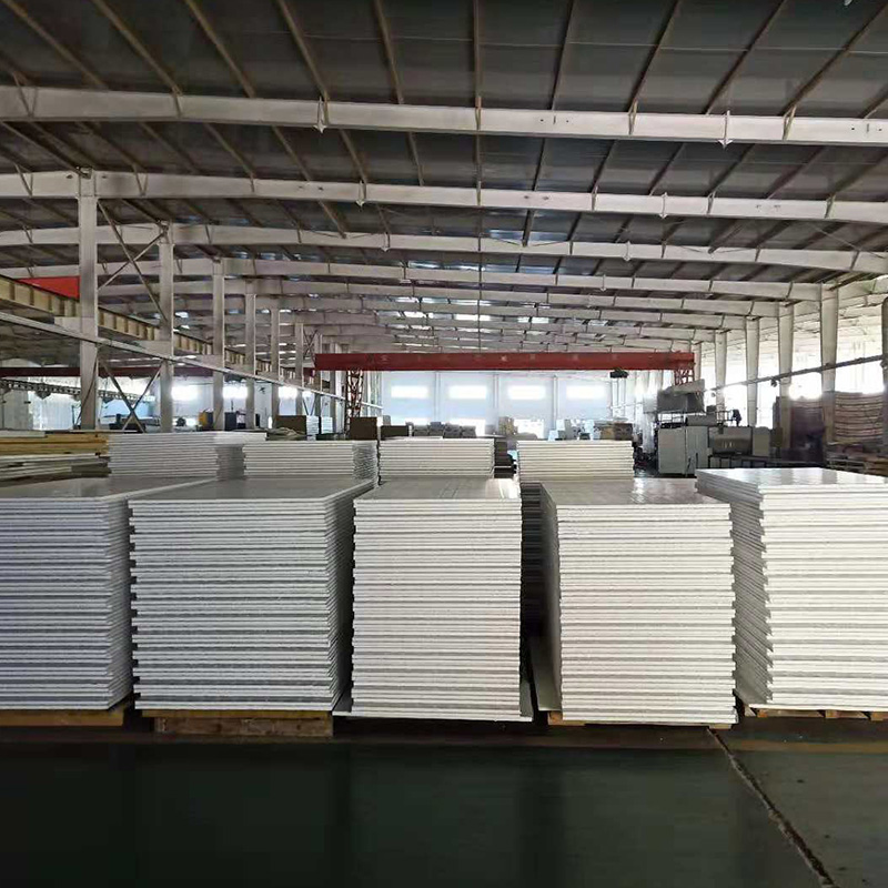 Механическая сэндвич-панель с пенным заполнителем