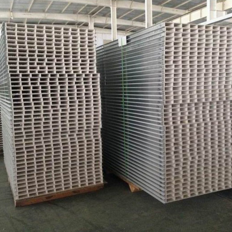 Механическая сэндвич-панель с полым магнезитовым сердечником