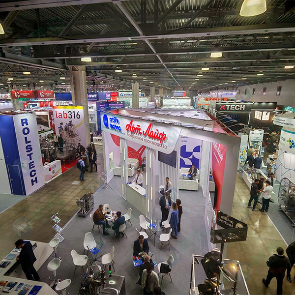 Успешное участие в выставке фармацевтической промышленности в москве |поставщики решений для чистки помещений