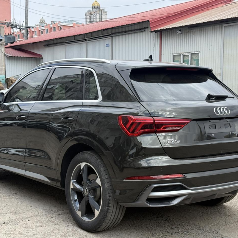 Audi Q3 35