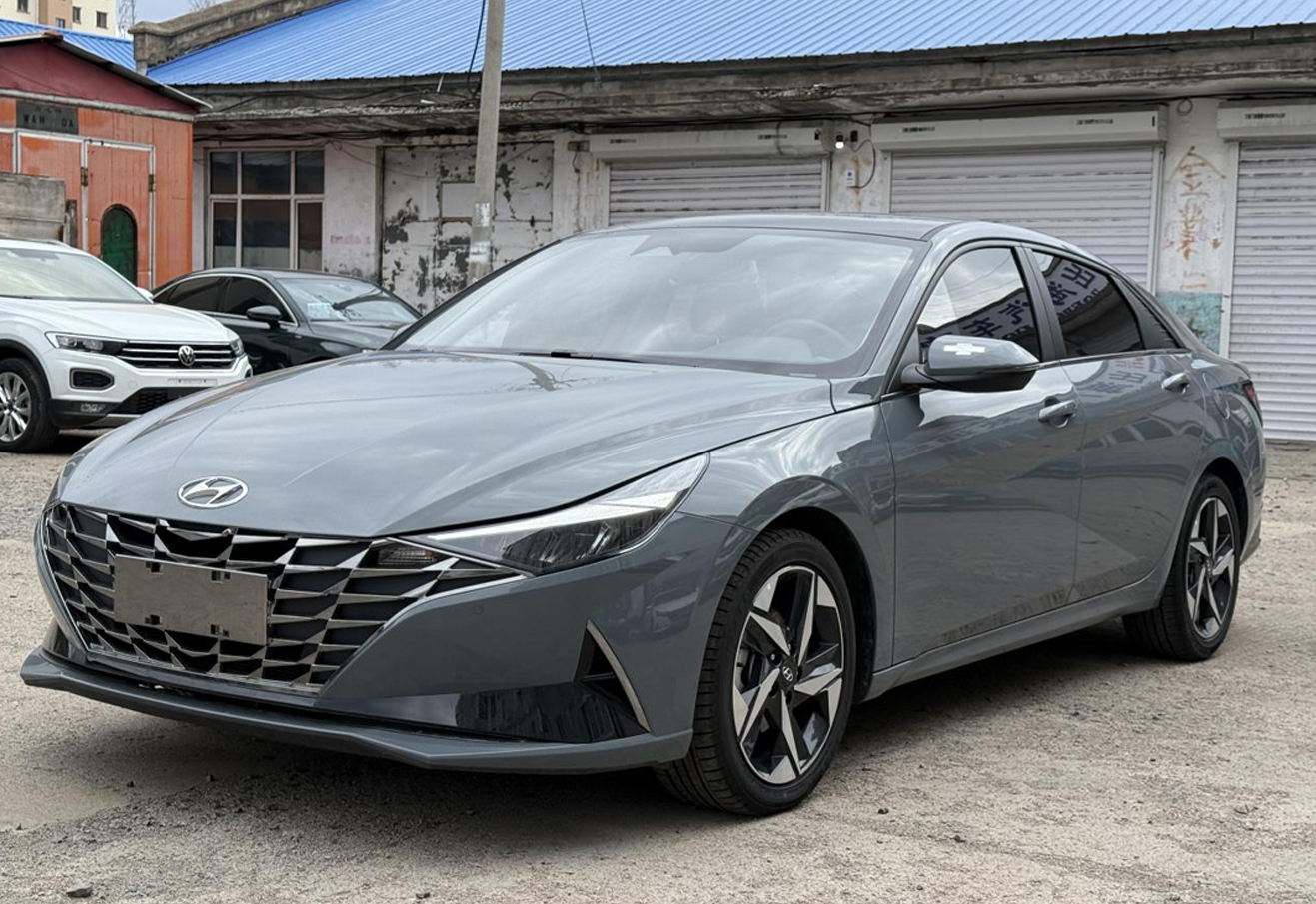 Hyundai Elantra-2 (4)