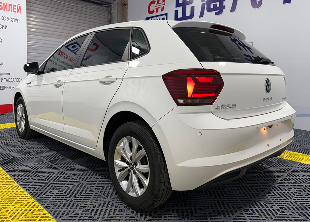 SAIC Volkswagen Polo Plus (белый) (2)