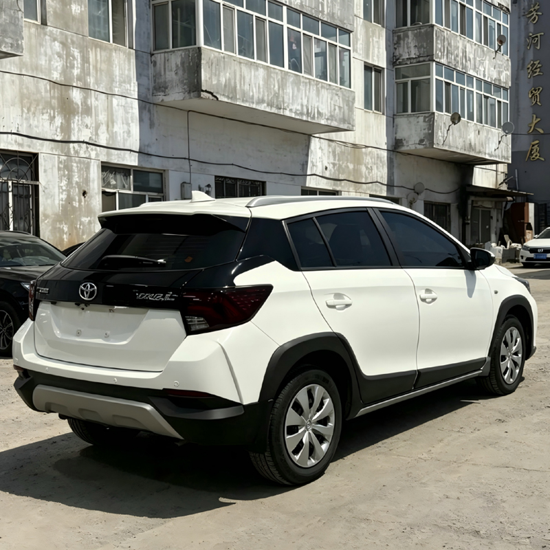 Toyota YARiS L