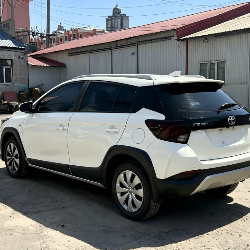 Toyota YARiS L