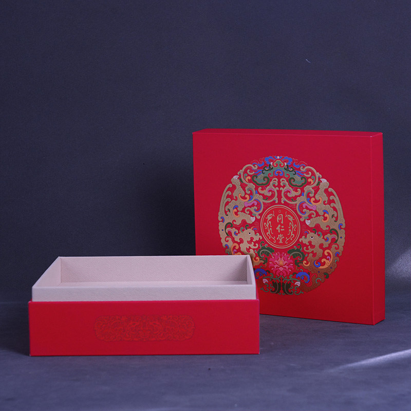Подарочная коробка с крышкой-основанием «Тунжэньтан»