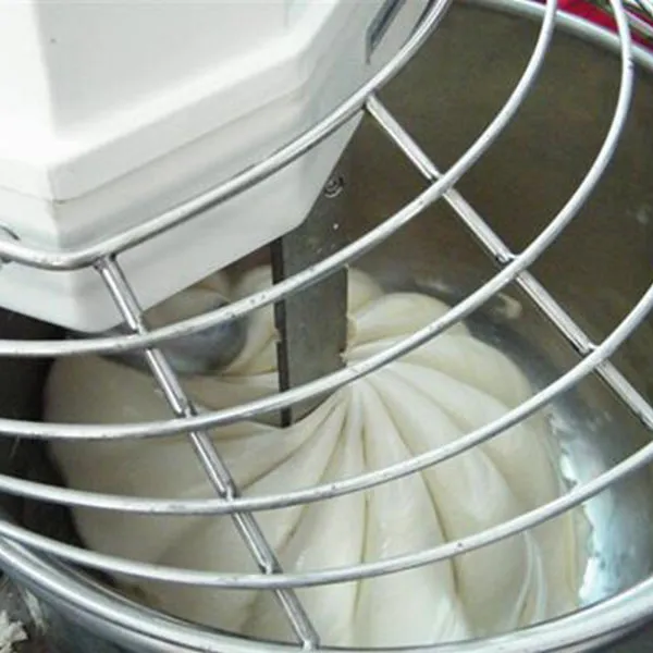 Тестомесильная машина