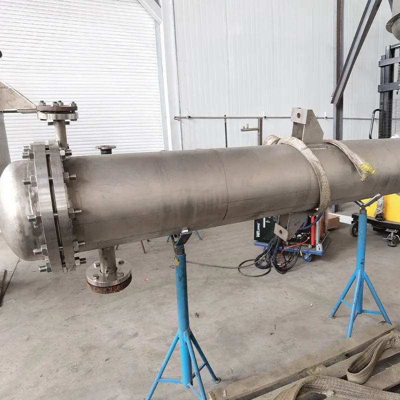 Титановый теплообменник F=12 м²