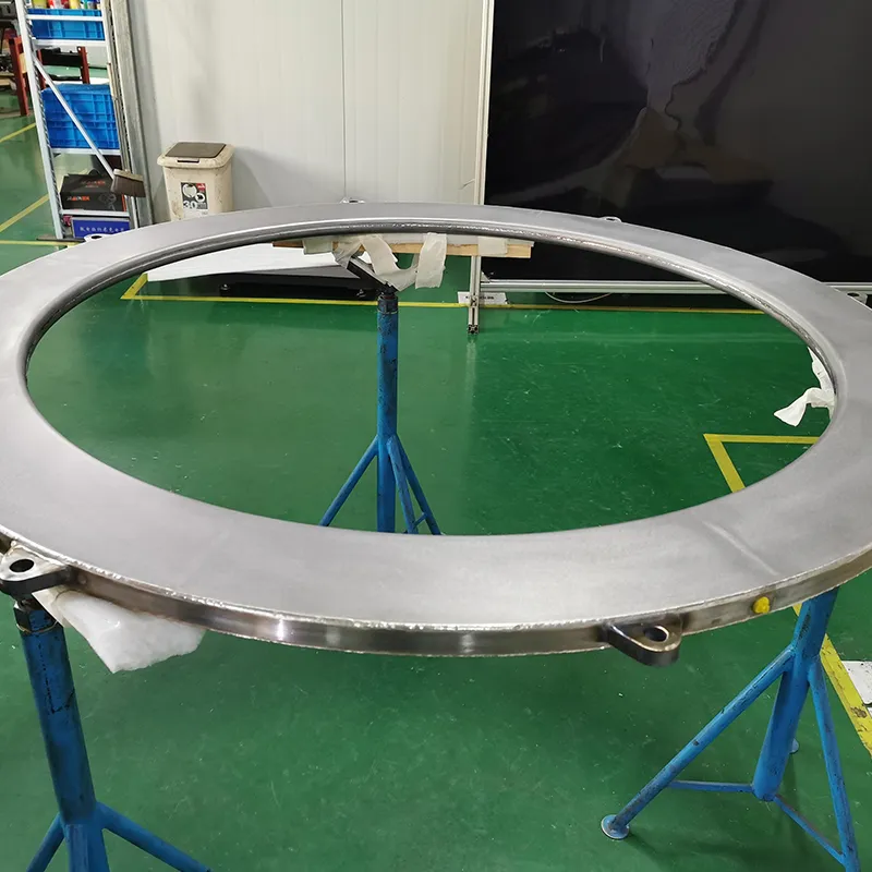 Опорное кольцо внутренней насадки колонны с танталовой футеровкой