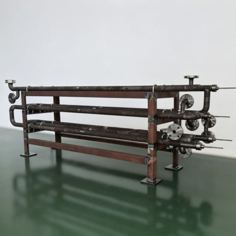 Qiwei Metals: Изготовленный по индивидуальному заказу трубчатый танталовый реактор успешно сошел с конвейера, обеспечивая надежным ключевым оборудованием химические процессы с высокой коррозионной активностью.