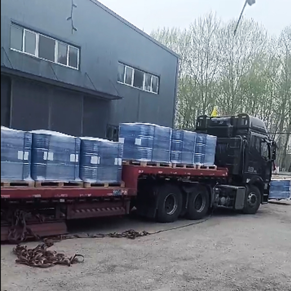 Компания Shenyang Lubricant Factory Co., Ltd. отправляет широкий ассортимент продукции в порт Далянь для экспорта в Пусан (Южная Корея)