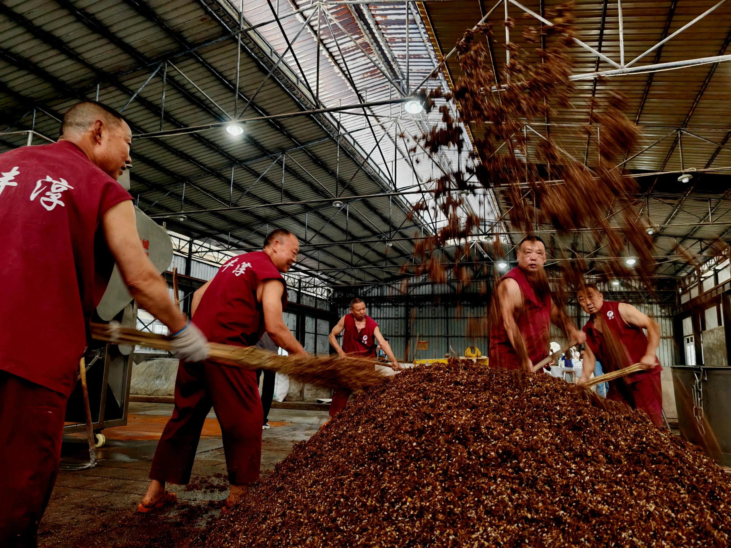 Как выбрать услуги контрактного производства ароматного байцзю?