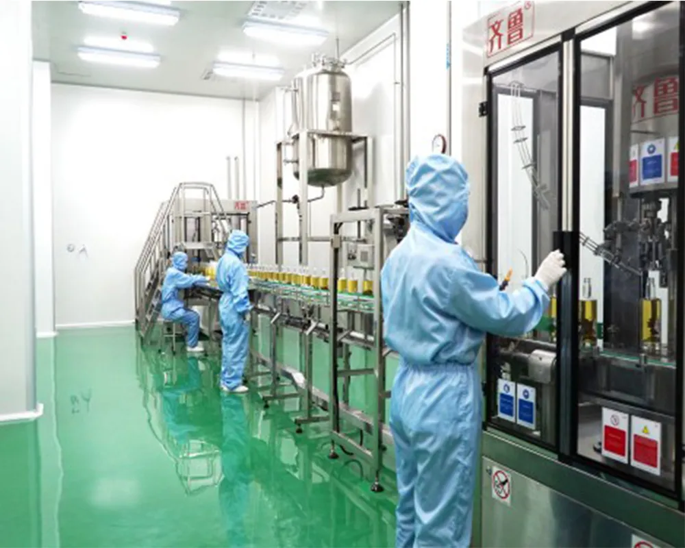 Современное стандартизированное производственное помещение со строгим контролем на всех этапах.