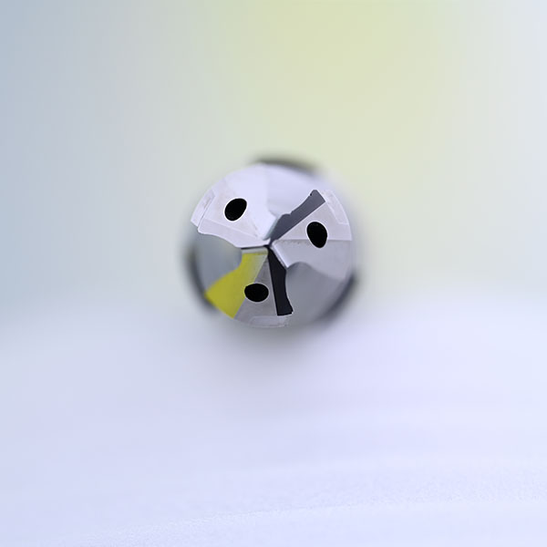 Твердосплавные сверла с внутренним охлаждением и масляным отверстием – DC183X