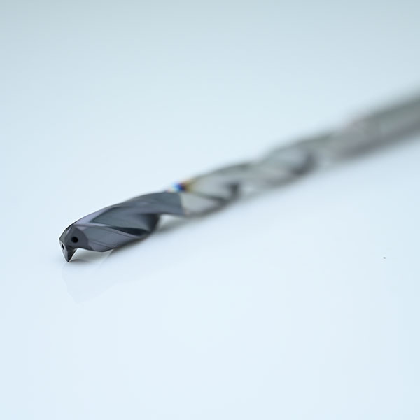 Высокопроизводительные сверла с внутренним охлаждением для масляных отверстий – DX170X