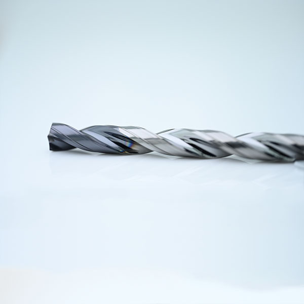 Высокопроизводительные сверла с внутренним охлаждением для масляных отверстий – DX180X