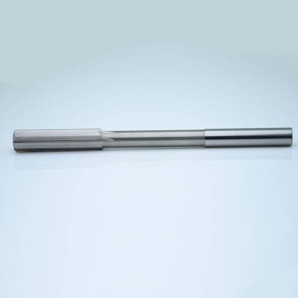 Высокопроизводительные многоканавочные развертки для сквозных отверстий – RN180X