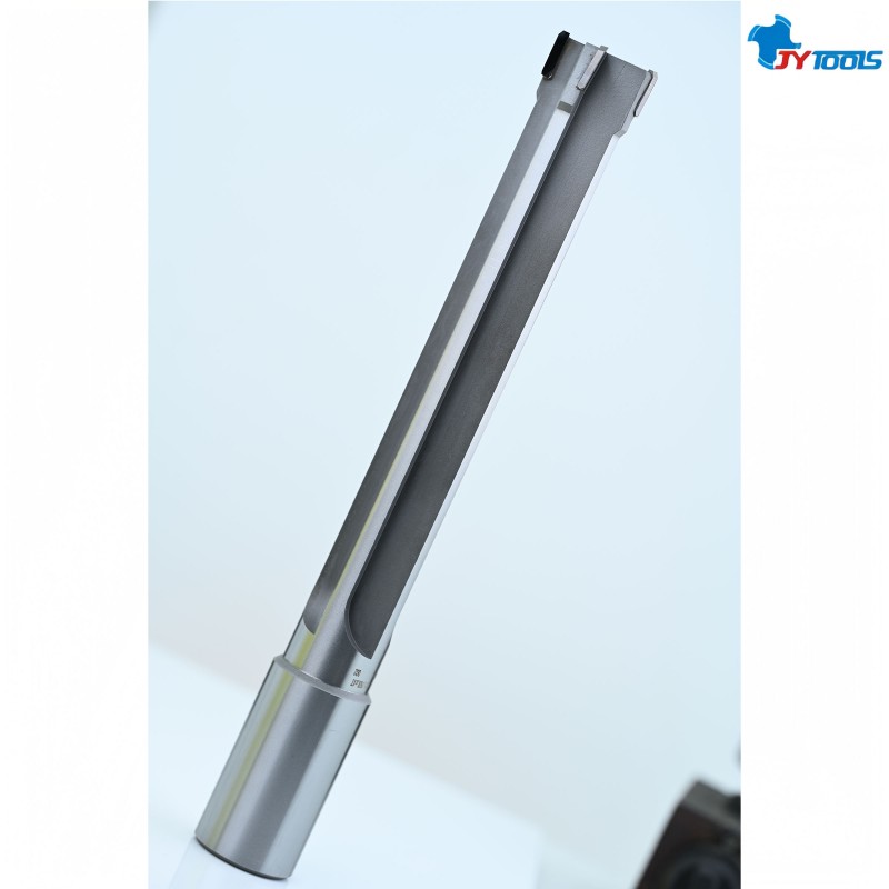 Развертка для глубоких отверстий с припаянными металлокерамическими пластинами – CR426