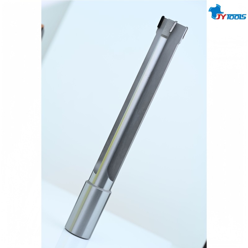 Развертка для глубоких отверстий с припаянными металлокерамическими пластинами – CR426