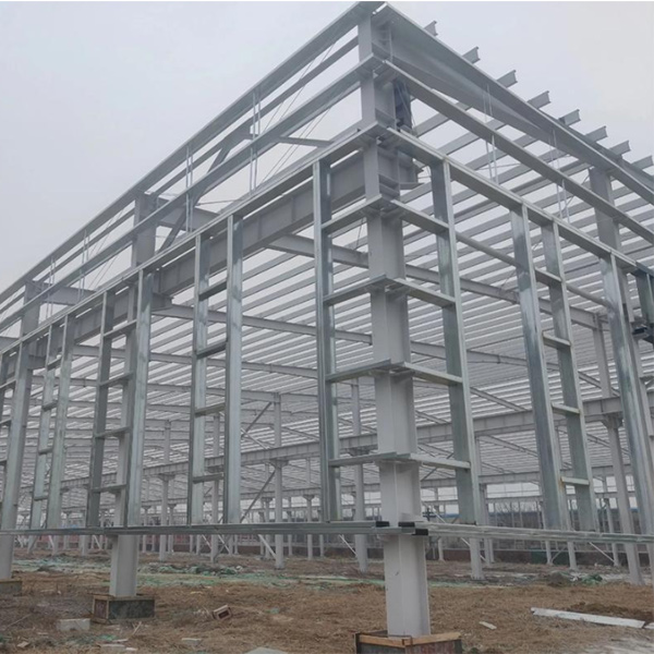 Компания Anhui Xinfang Prefabricated Building Technology Co., Ltd., имеющая глубокие корни в производстве сборных стальных конструкций, устанавливает стандарты экологичного строительства на юго-востоке провинции Аньхой. Это хроника высококачественного развития компании.