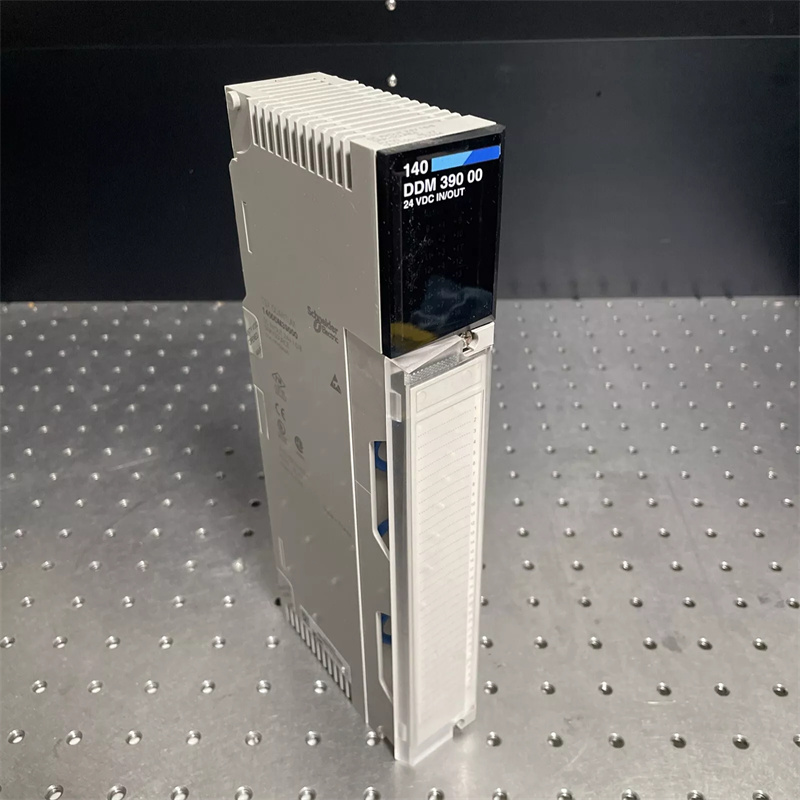 Модуль дискретного ввода-вывода SCHNEIDER 140DDM39000