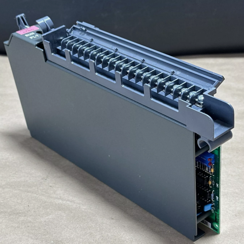 Allen-Bradley 1771-IFE ISA PLC5, который совместим для установки с любым шасси ввода-вывода 1771.