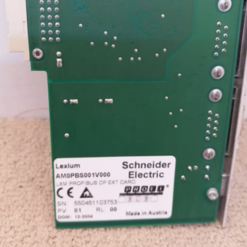 SCHNEIDER AM0PBS001V000 ОПЦИЯ LXM PROFIBUS DP