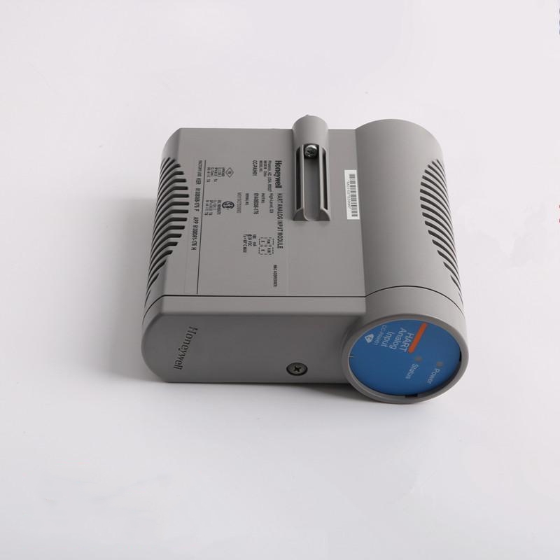 CC-PAOH01 Модуль аналогового вывода HART