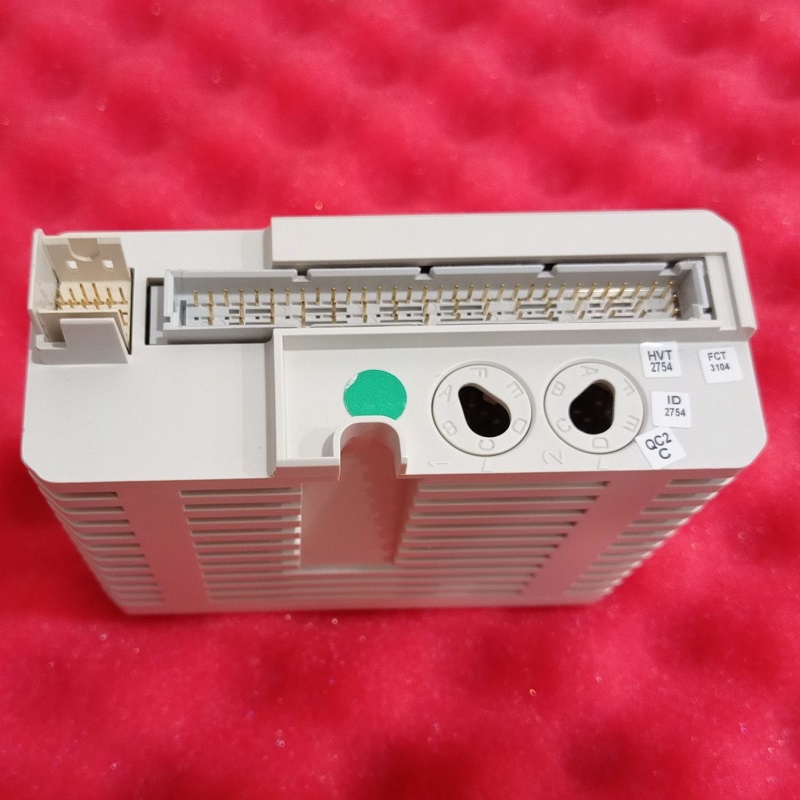 ABB DI840 3BSE020836R1 Цифровой вход 24 В S/R 16 каналов