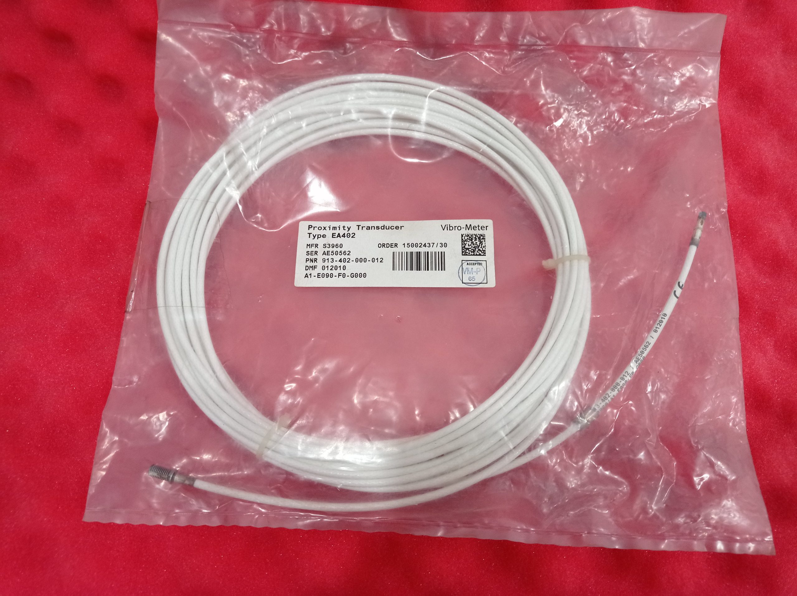 Vogi EA402 913-402-000-01-A2-E090-F0-G000 Extension Cable