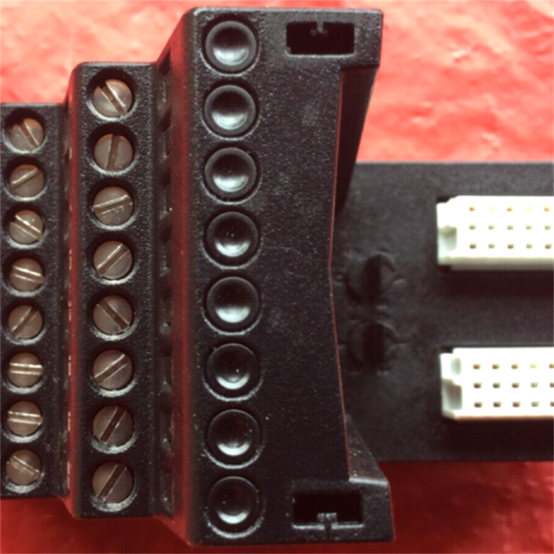 EMERSON KJ4006X1-BL1 12P4726X082 Клеммная колодка AI 8-канальная 2/4 провода