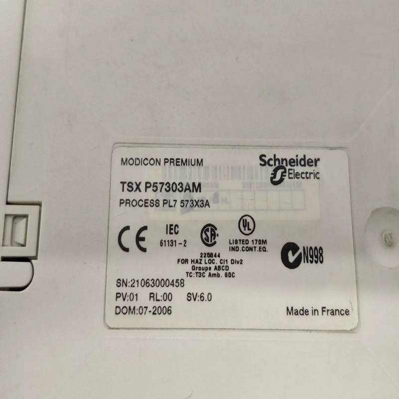 SCHNEIDER TSXP57303AM Двухформатный процессор PL7