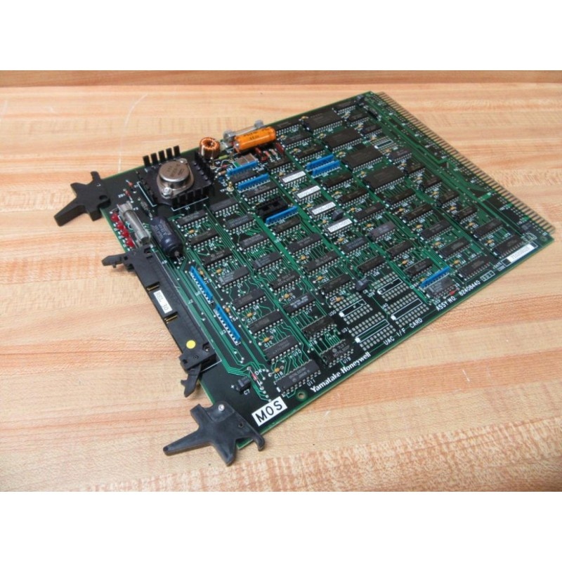 Honeywell 82408440-001 82408440001 Карта UAC IF