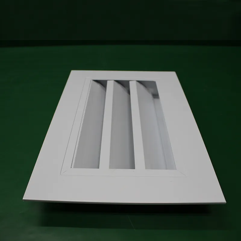 Воздухораспределитель с дождезащитными жалюзииз алюминиевого сплава