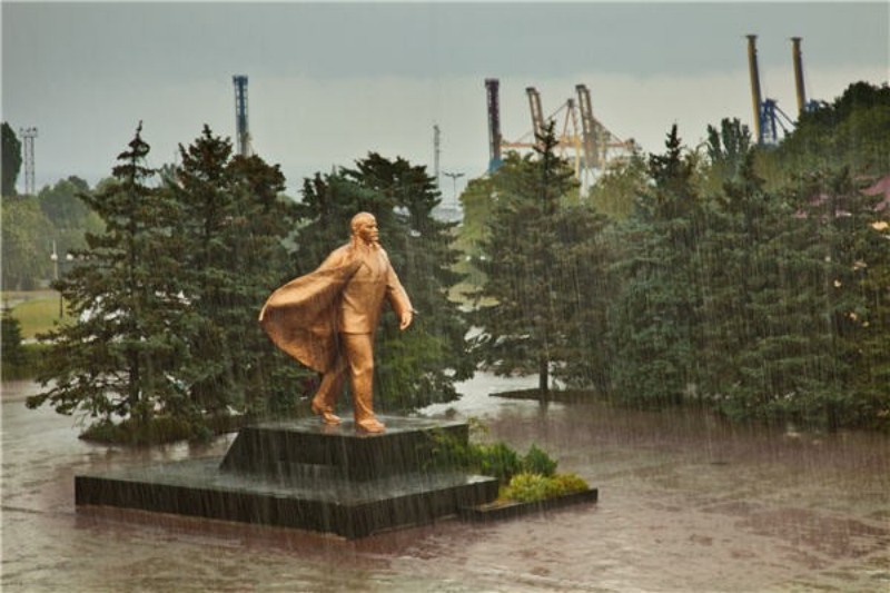 Изображение памятника Ленину в Ильичёвске (Одесская область), автор: lentina_x