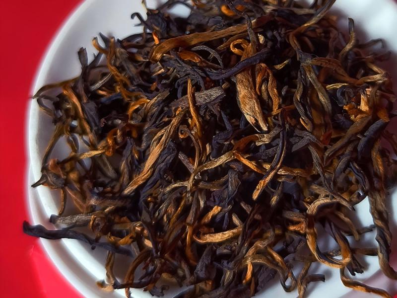 Классическая Золотая нить Дяньхун